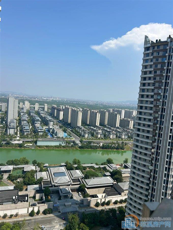 碧桂园云顶194平,490万带车位