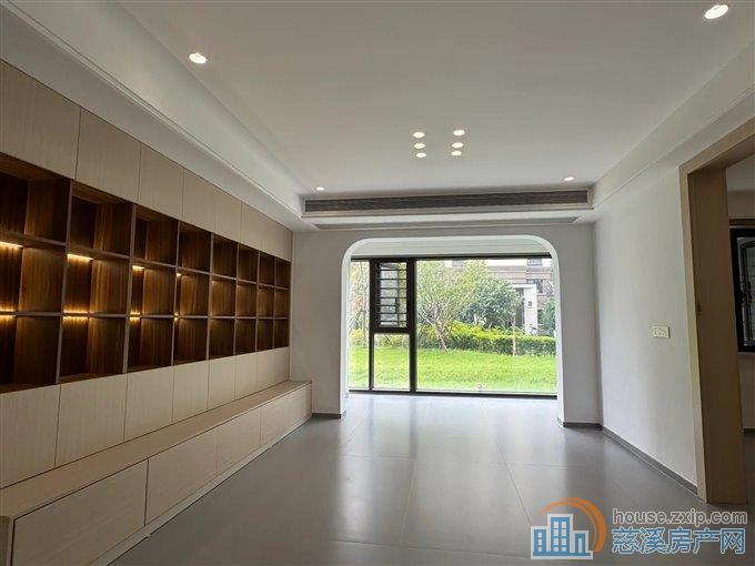 锦尚府洋房  精装未住过 低楼层无遮挡