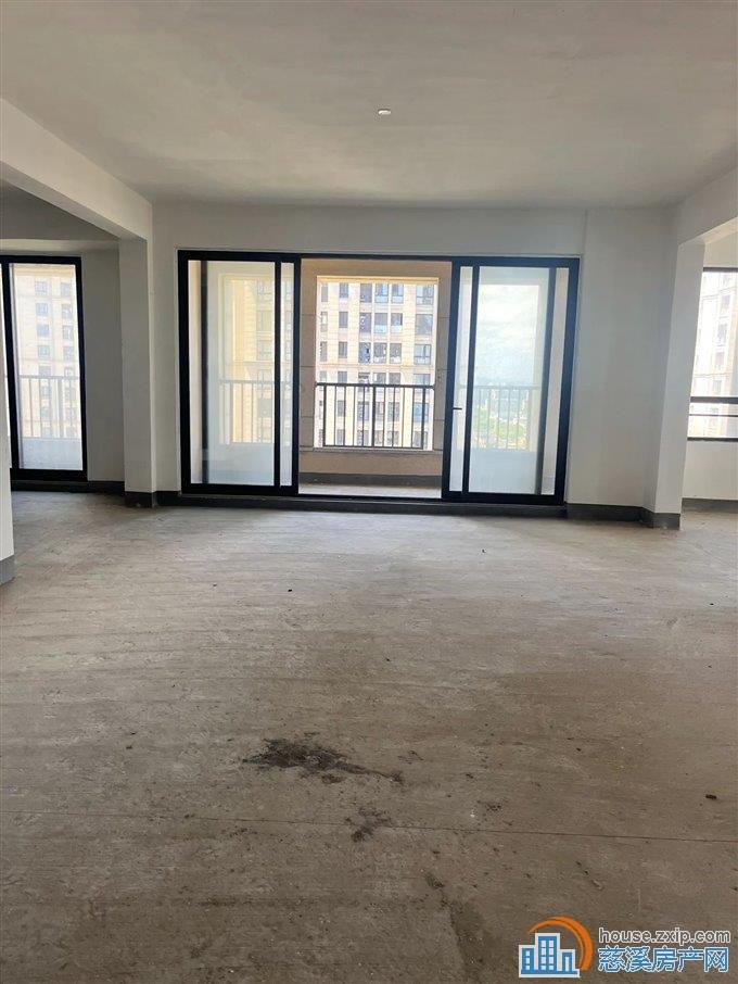 凯旋门 177平 黄金楼层 276万