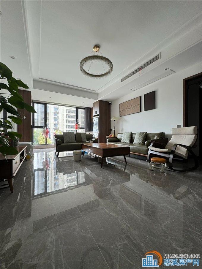 望玥府精装 上叠 带大露台 送车位536