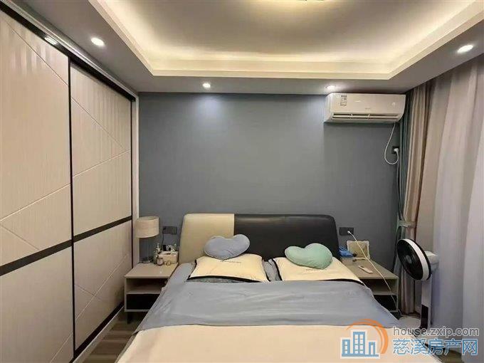 捡漏 裕嘉小区 精装修 黄金楼层东边套