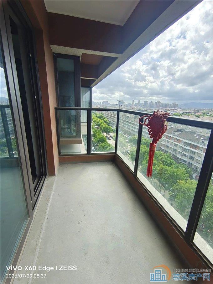 急卖 蔚蓝云图花苑 洋房85平78万