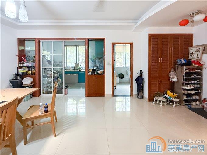 玲珑小区 103平 109万