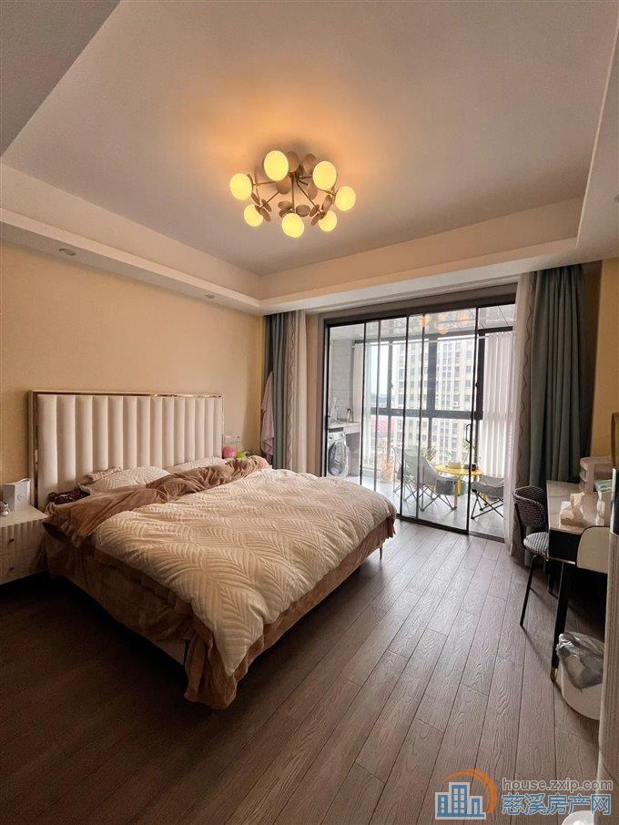 鸣北小区3室2厅1卫