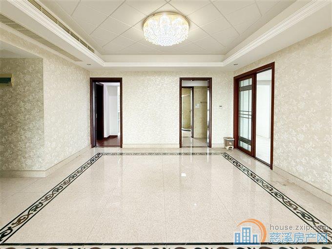 集贤轩224平188万送车位大平层