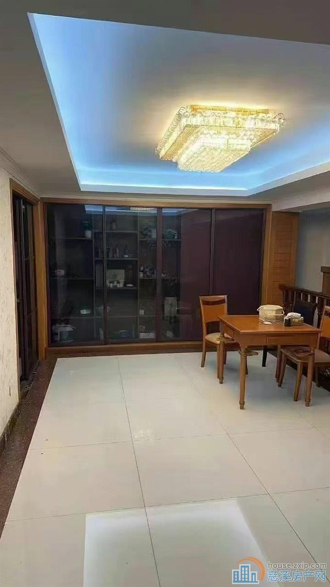 清水湾别墅3通3豪装360多平1580万