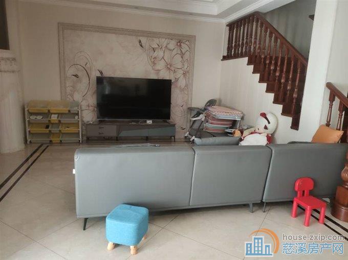 玉兰苑二通三2精装修，478万