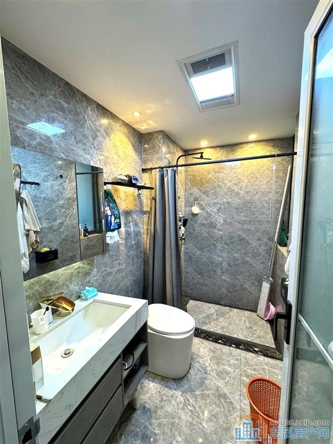 尚源佳苑 精装修 黄金楼层 129.8万