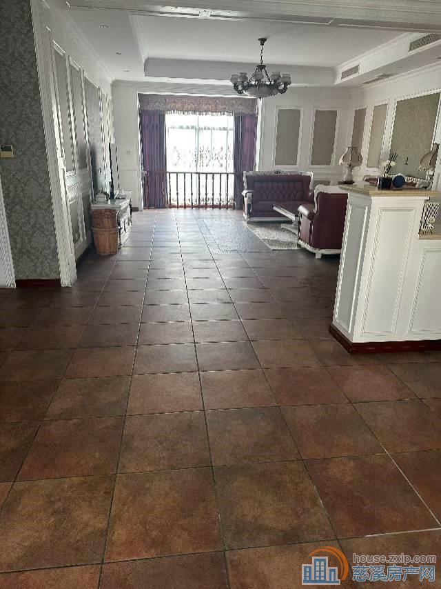 东方明珠上叠豪装带双车位车库储藏间