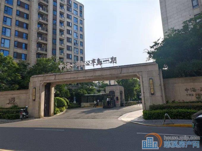 中海湖心半岛洋房一楼135平498万精装
