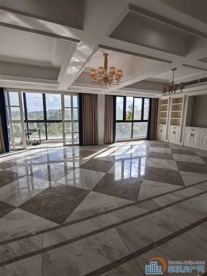 宗汉豪装别墅 星光家园一期 带车库阳光房