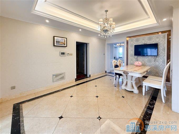 特价 美华银桂苑黄金楼层采光视佳，婚装