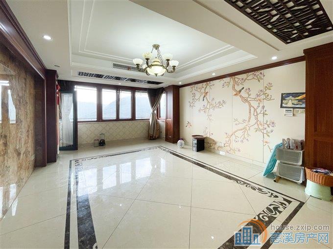 和润公寓179平218万带车库