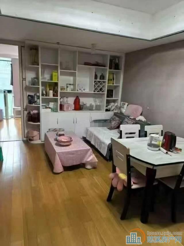 联盛大厦2房朝西