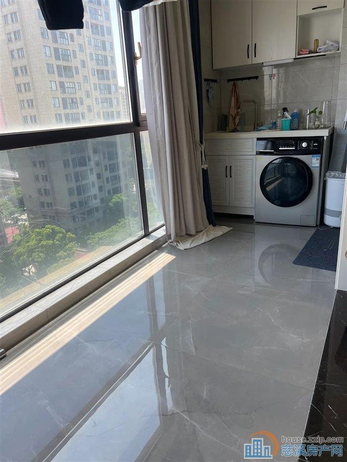 盛泰嘉苑精装107平140万中间楼层