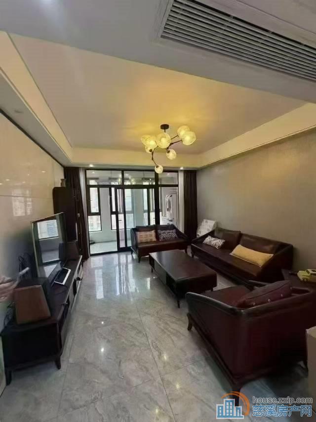 华润凯旋门中高楼层141平豪装230万