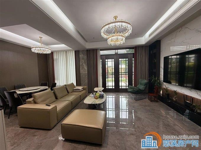 君慈名府 别墅 豪装 前后花园115平