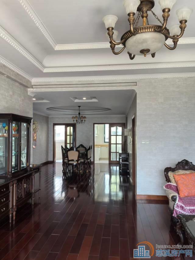 捡漏东方明珠总高7楼洋房带车位储藏间