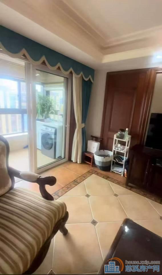 金仕华庭142平精装219.8万4房