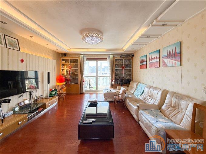 东方明珠城136平136万带车位