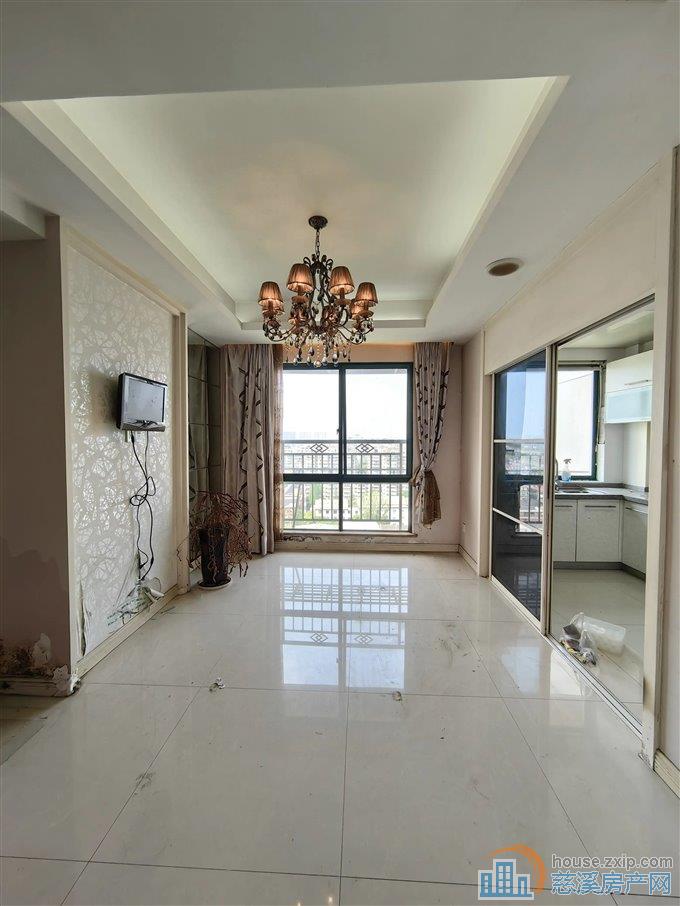 实验公寓166平172万带车位