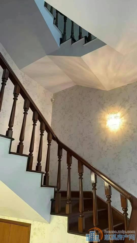 清水湾别墅3通3豪装360多平1580万