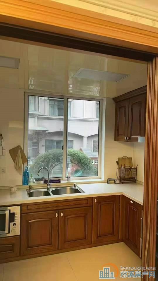 清水湾别墅3通3豪装360多平1580万