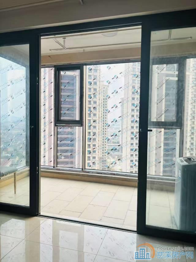 恒大河悦府一期精装房126平85万