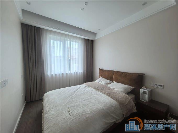 急卖檀悦府精装上叠带车位134平265万