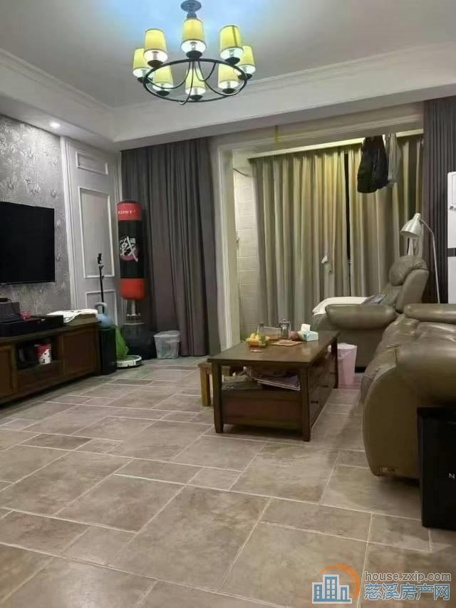 界牌新村142平172.8万精装车位