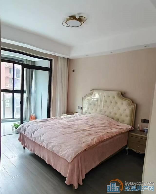 双和家苑90平带车位储藏间好楼层精装