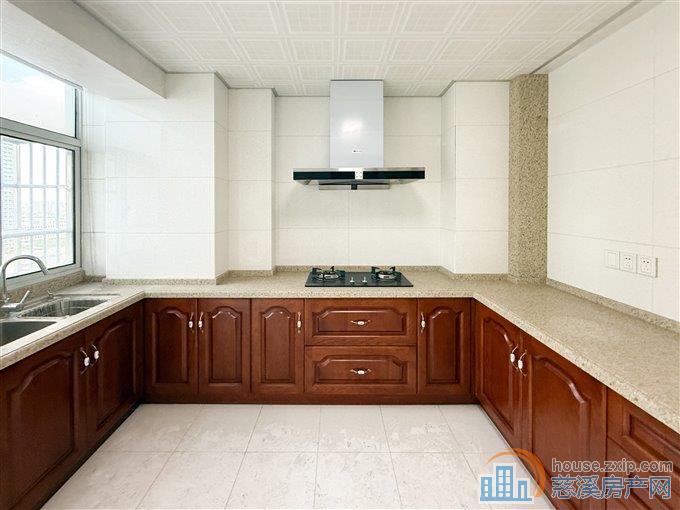 集贤轩 单价8000 全天采光