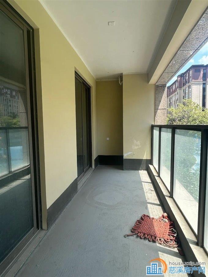 悦华府143平方，175万