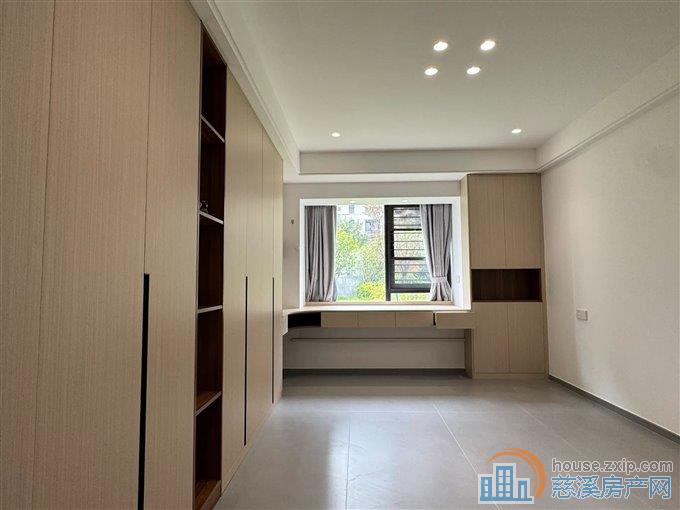 锦尚府洋房  精装未住过 低楼层无遮挡