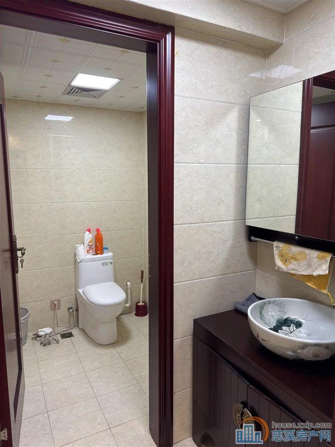 祥生祥园   精装 一复地下室 带花园