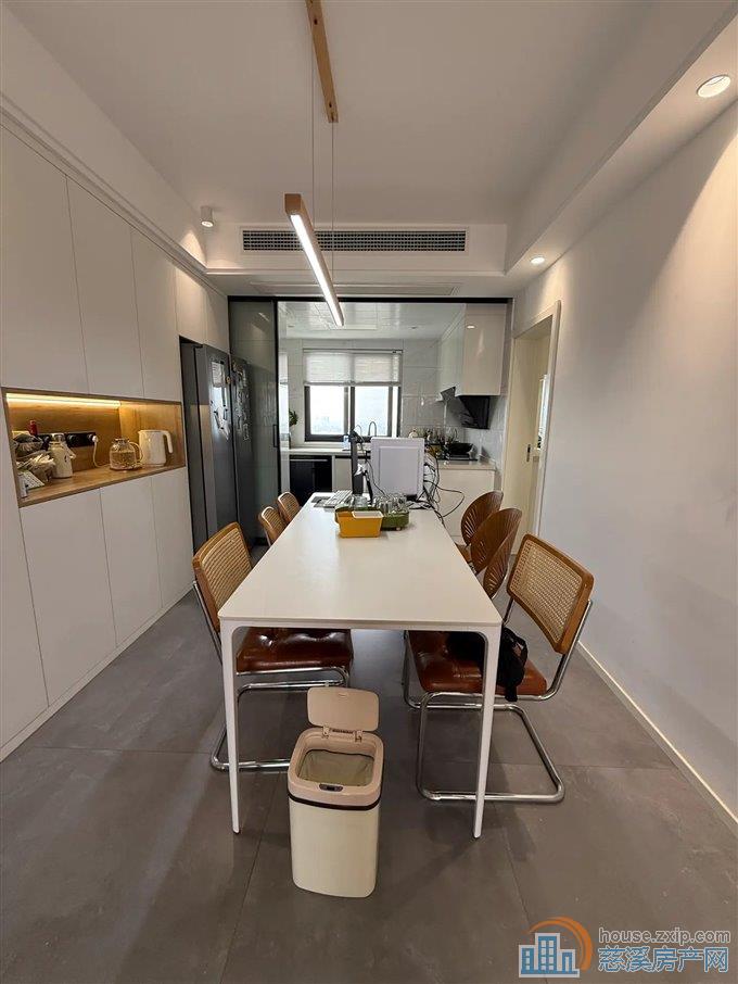 俯院江南北区126平175.8万精装修