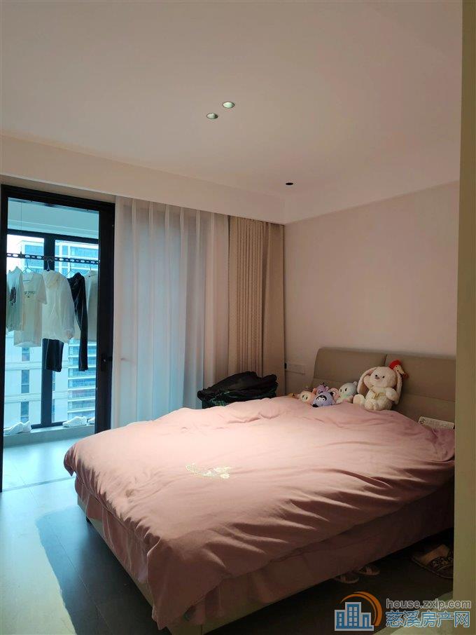 万固臻悦府 新河坊精装大平层166平