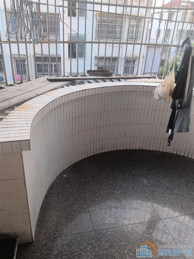 茜苑新村65平112万上林明年可以读