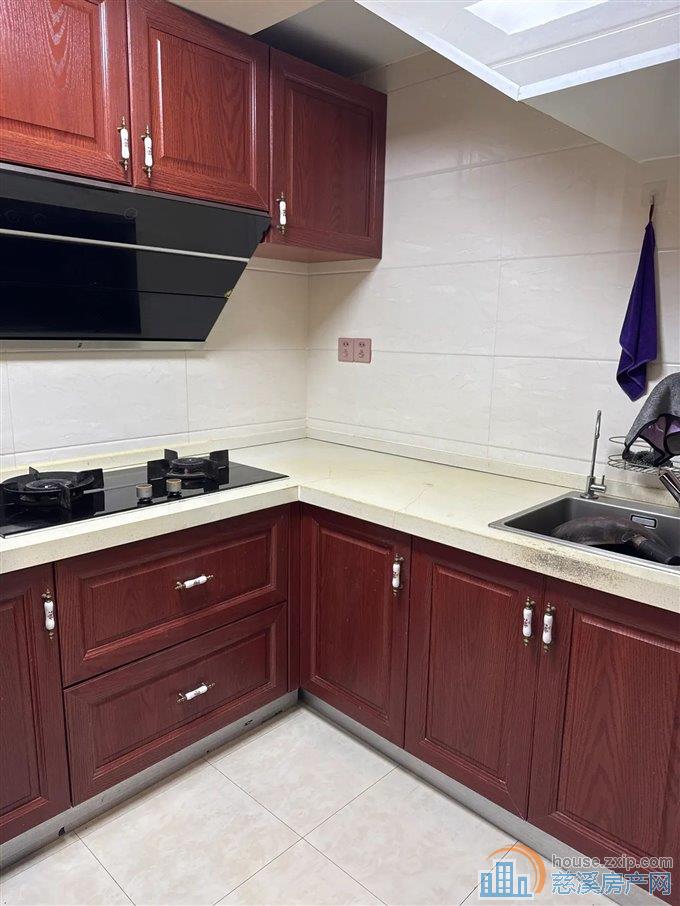 祥生祥园   精装 一复地下室 带花园