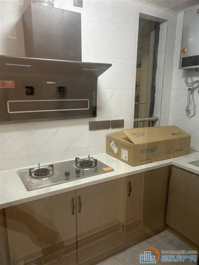 出租君塘名筑2000元/月