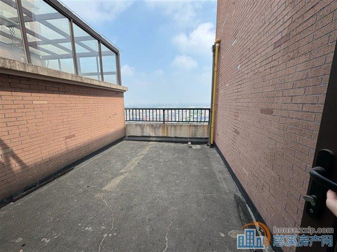 万翔美郡 叠墅顶复 前后露台买二层送一层