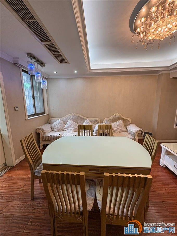 急卖 鸿都大厦 精装97平方113.8万