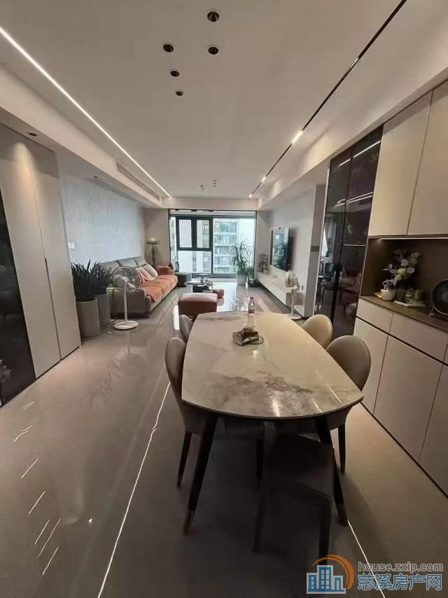 湖樾云著129平位置佳豪装259.8万