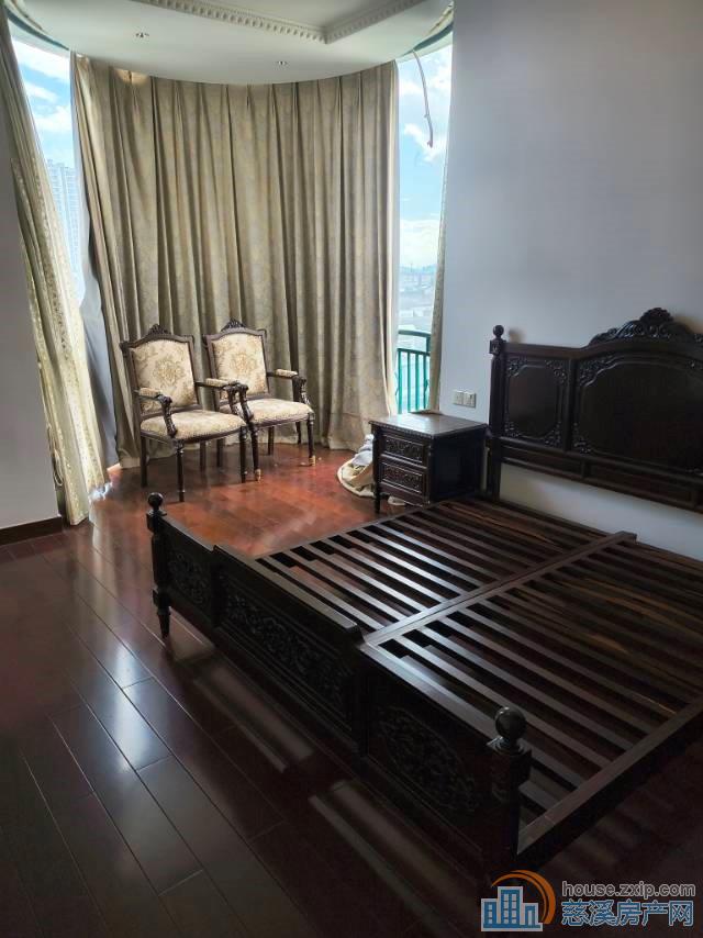 捡漏东方明珠总高7楼洋房带车位储藏间