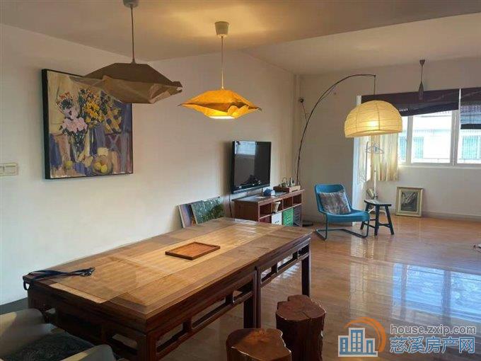 虞波北园精装142平十车库一个