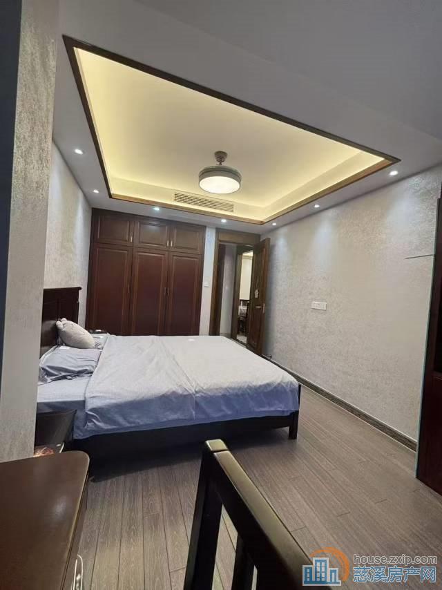 峙山庄园层佳128平朝南精装139.8万