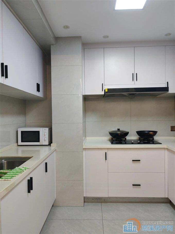 保利银杏小镇 精装洋房88平115万