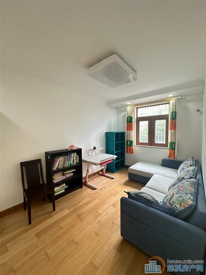 精装112万 价格可谈 2楼 三室保养好