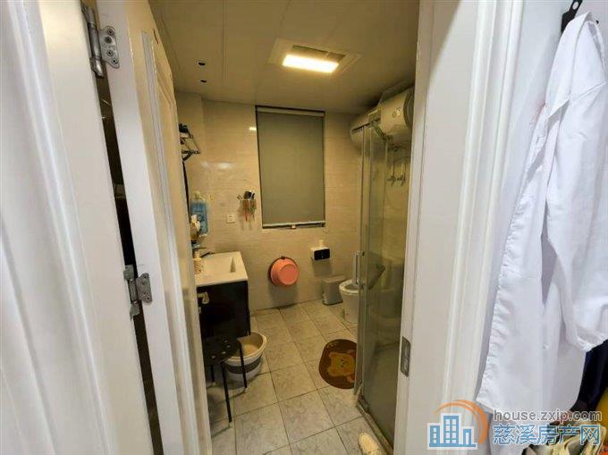 玲珑小区94平婚房83万直接