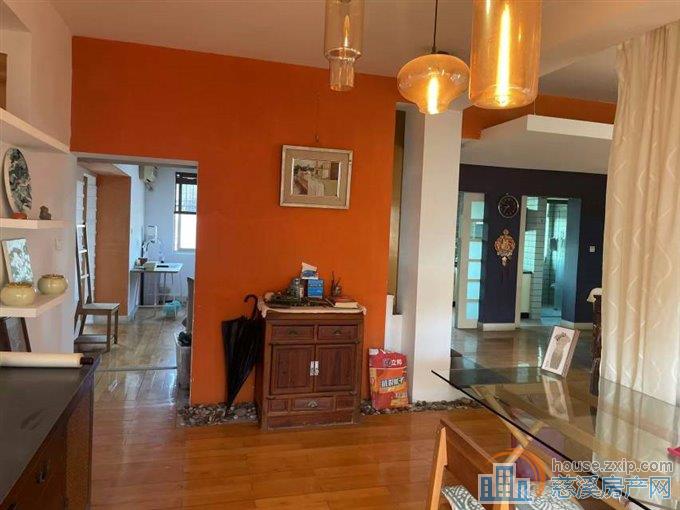 虞波北园精装142平十车库一个